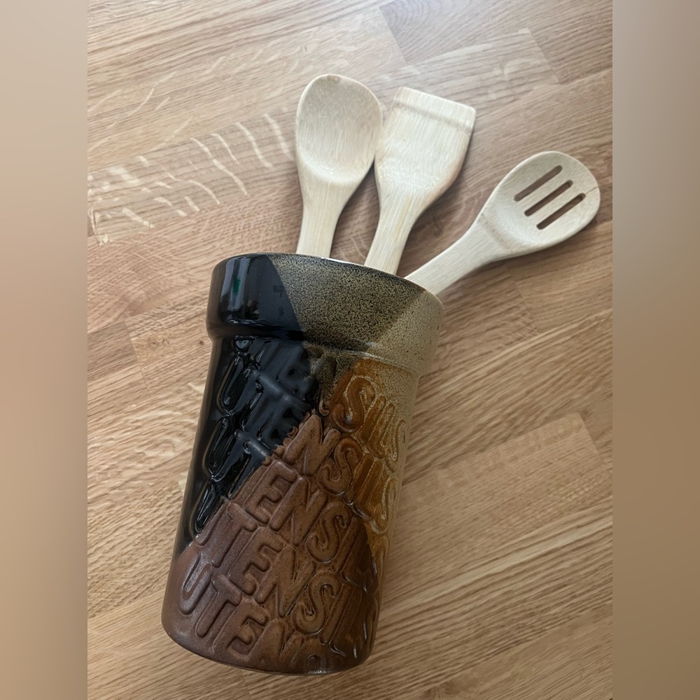Vintage ceramic Utensil holder